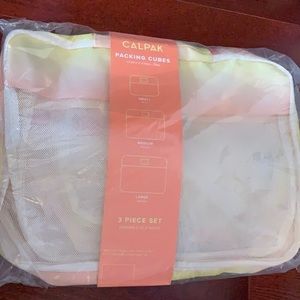CALPAK Set of 3 Packing Cubes in Sorbet